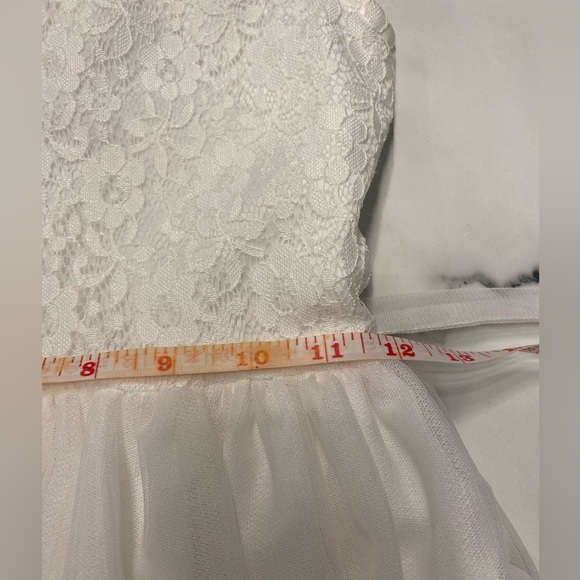 Girls size 10 flower girl or first communion dress made by Newberry - Picture 10 of 16